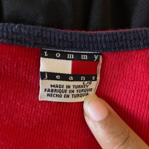 Y2K Tommy Hilfiger long sleeve top L/G - Picture 3 of 3